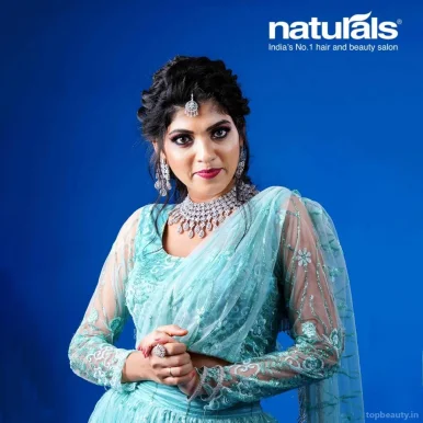 Naturals Salon & Spa Kolathur, Chennai - Photo 1