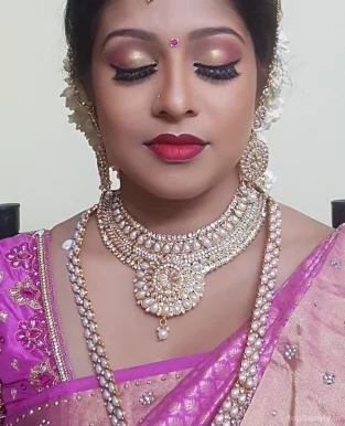 GLOW AND GLOSSY - Bridal Makeup & Tattoo Studio, Chennai - Photo 5