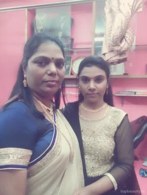 Senthoors Beauty Clinic, Chennai - Photo 4