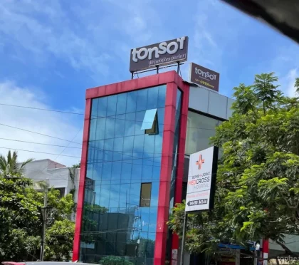 Tonsor De People's Parlor – Hairdressing parlor in Chennai
