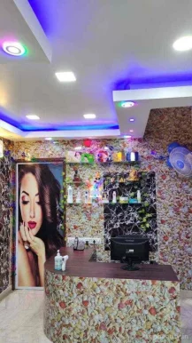 RichLook Feels Stylish Beauty Parlour & Academy, Chennai - Photo 8