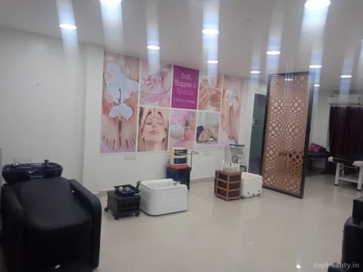 Tak Tik Beauty & Salon, Chennai - Photo 1