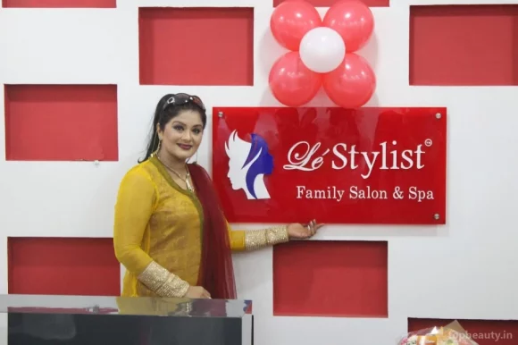 Le Stylist Unisex Salon & Bridal Studio, Chennai - Photo 4
