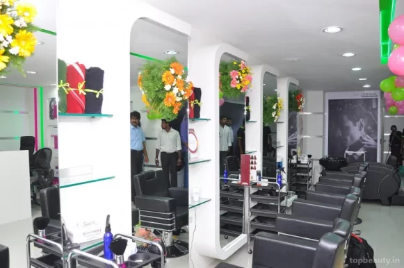 Green Trends Unisex Hair and Style Salon - Perambur, Chennai - Photo 7