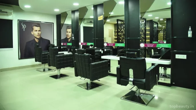Green Trends Unisex Hair & Style Salon, Coimbatore - Photo 8