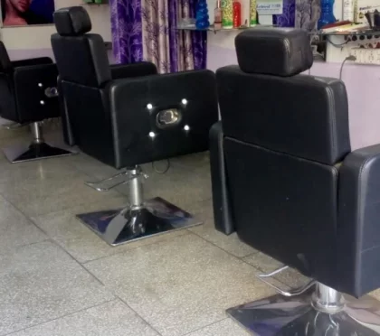 Lucky Unisex Salon – Barbershop in Dehradun