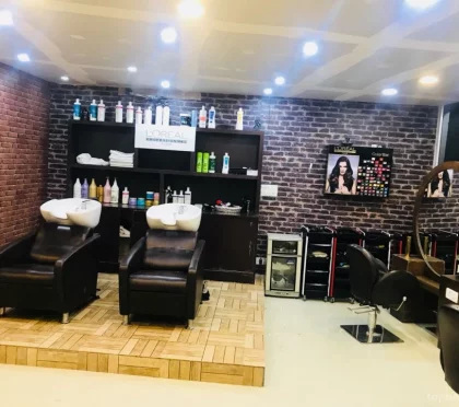 Hair Texture Unisex Salon – Wax epilation in Dehradun