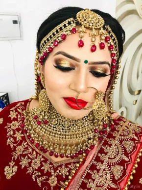 Som Bhalla Makeup Studio, Delhi - 