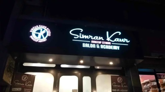 Simran Kaur Salon & Acadmey, Delhi - Photo 2