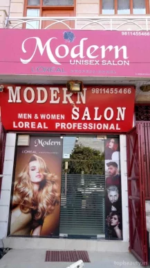 Modern Unisex Salon, Delhi - Photo 2