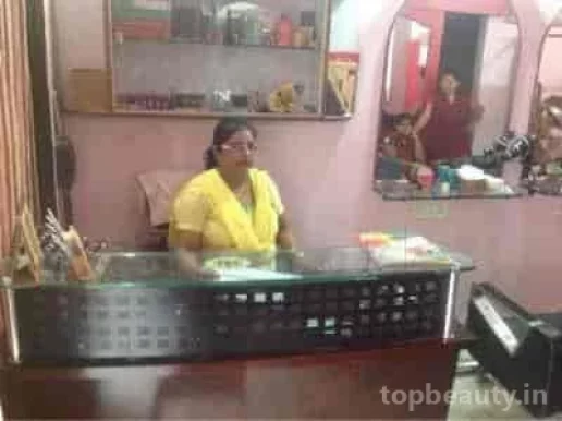 Women Care Beauty Parlour, Delhi - Photo 1