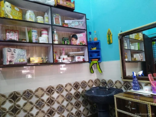 Glamour beauty parlour and cosmetic, Delhi - Photo 4