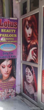 Lotus Beauty Parlour &Traning Centre, Delhi - 