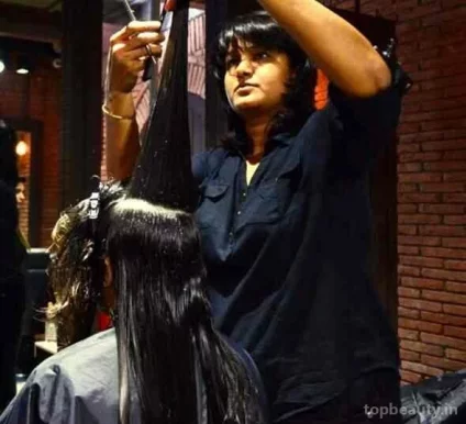 New Look Hair Cut Saloon, Delhi - Photo 3