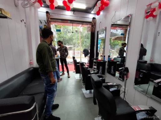 Raees Hair Cut, Delhi - Photo 3