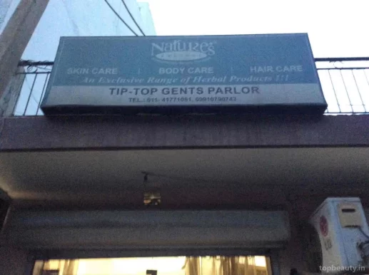 Tip Top Salon, Delhi - Photo 1