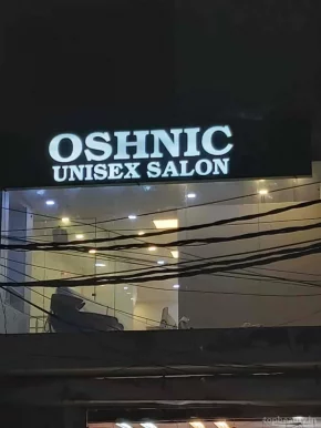 Oshnic Unisex Salon and Academy, Delhi - Photo 2