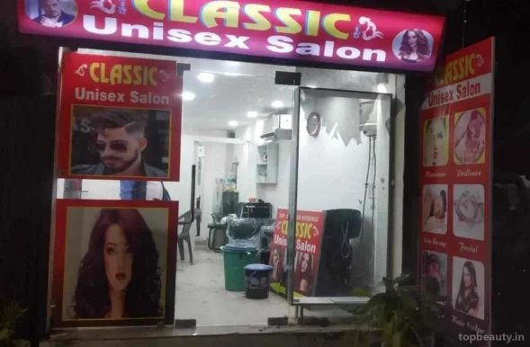 Classic Unisex Salon, Delhi - Photo 2