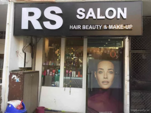 RS Salon, Delhi - Photo 2