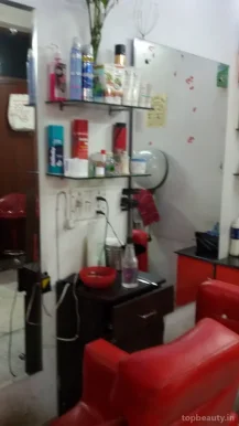 Om Salon, Delhi - Photo 1