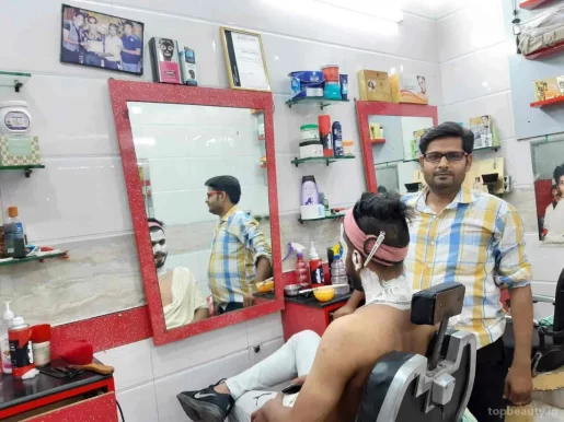 Bombay Hair Saloon, Delhi - Photo 2