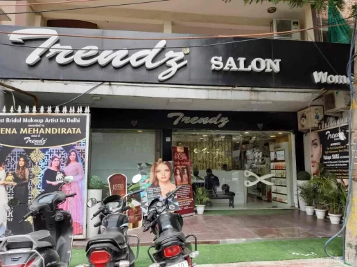 Trendz Salon and Academy, Delhi - Photo 2