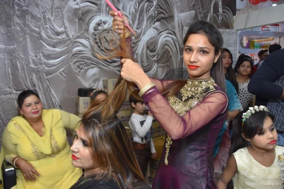 Salon in Yamuna Vihar, Delhi - Photo 5