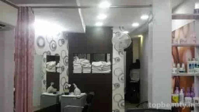 Shakir Unisex Salon, Delhi - Photo 1