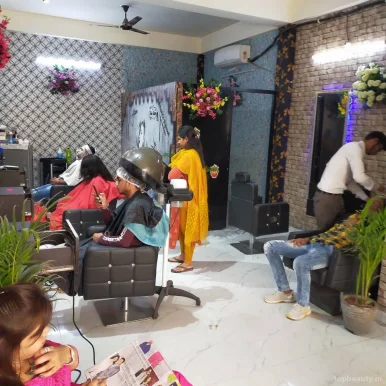 Scissor Boy Unisex Salon And Hair Fixing Centre, Delhi - Photo 1