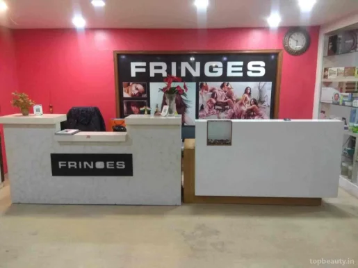 Fringes Unisex Salon, Delhi - Photo 1