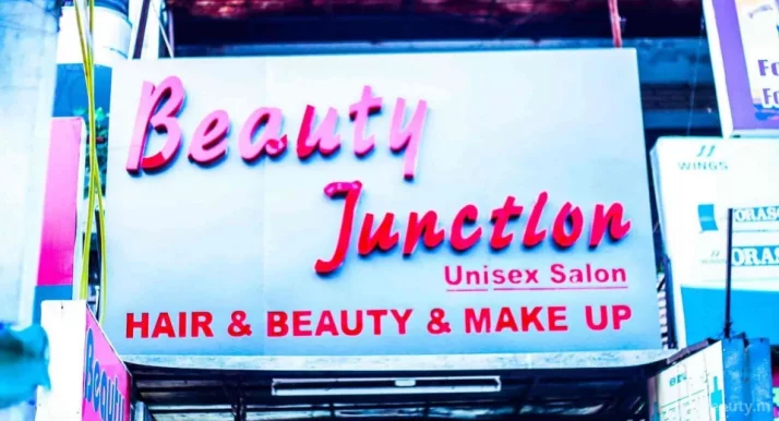 Beauty junction unisex salon, Delhi - Photo 6