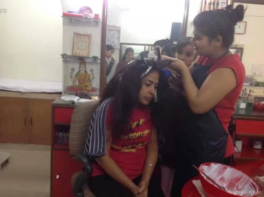 Max Salon ( Beauty, Nails, Hair, Eyelash ), Delhi - Photo 6