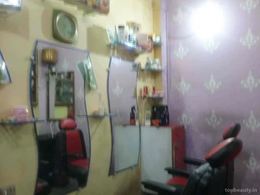 Venus Hair Catting Salon, Delhi - Photo 3