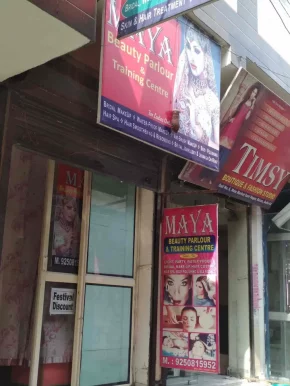 Maya Beauty Parlour, Delhi - 