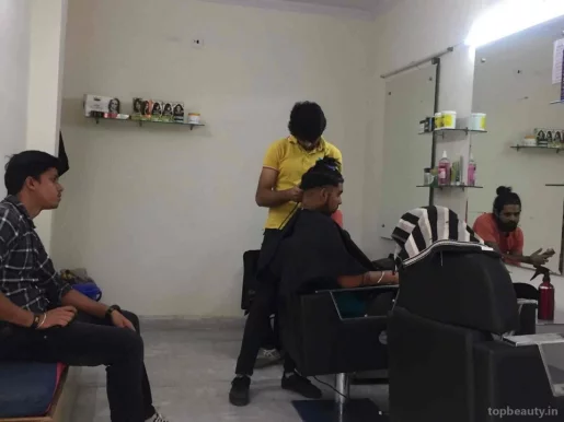 J Hafza men's barbershop, Delhi - Photo 4