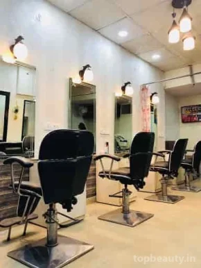 Dreams Hair & Beauty Salon, Delhi - Photo 1