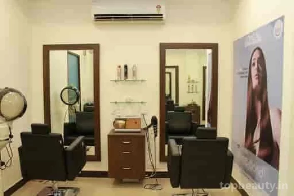Preeti's Ada Makeup Studio (Rajapuri), Delhi - Photo 1