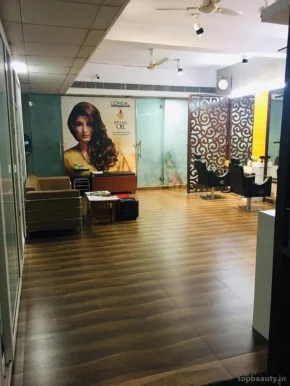 VIOX STUDIO, Makeup Studio, Unisex Salon , Laser & Skin Therapy, Delhi - Photo 7
