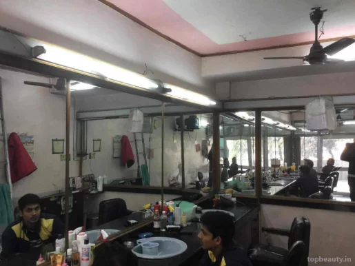 New Look's Men's Salon, Delhi - Photo 2