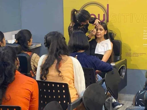Orane International School of Beauty & Wellness (Beautician institute/Makeup academy/Bridal makeup classes/Nail art training institute/Institute for cosmetology/Institute for hairstyling/Mehndi classes/near me/delhi), Delhi - Photo 4