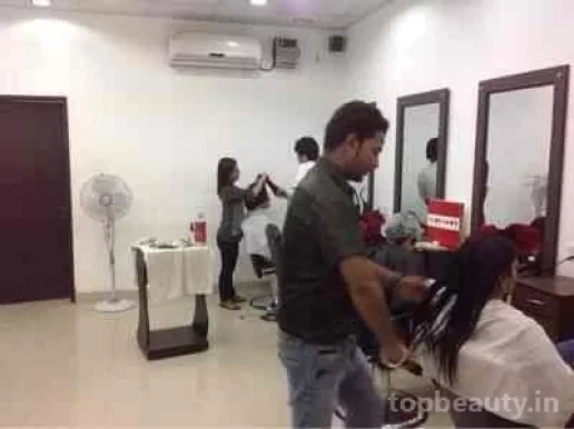 Rejuvenate Hair & Beauty Salon, Delhi - Photo 1