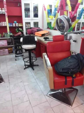 Hottie hair salon, Delhi - Photo 6