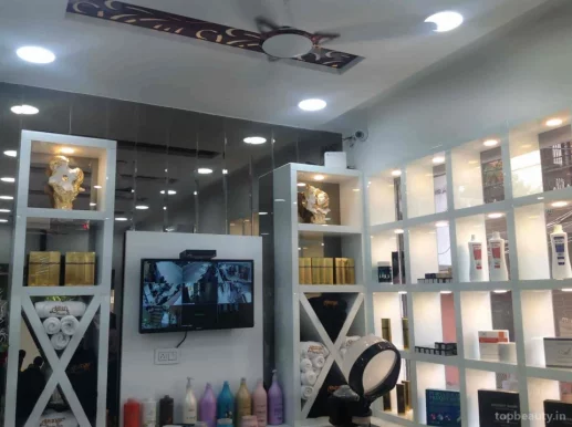 Hunar Beauty Salon, Delhi - Photo 2