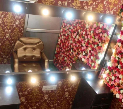 Cutting Crew – Beauty salons for men in Delhi