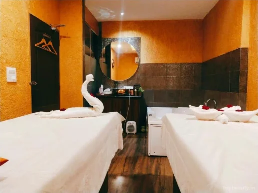 Luxurious Spa Gk2-Massage Center in GK2 | Massage Parlour In Gk Delhi, Delhi - Photo 3