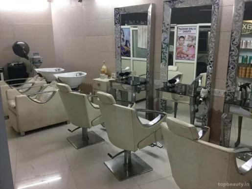 U-Like Unisex Salon, Hair Skin & Makeup, Delhi - Photo 7