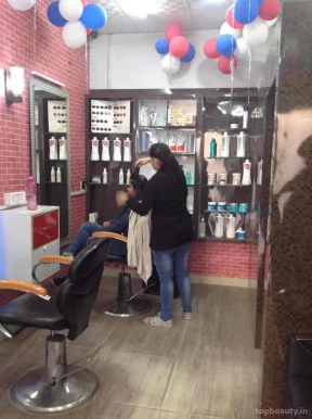 THE HAIR XPRESS CUT Hair Beauty &Make-up studio, Delhi - Photo 3
