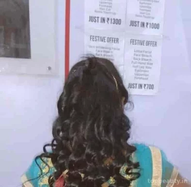 Dazzling beauty and hair care, Delhi - Photo 2