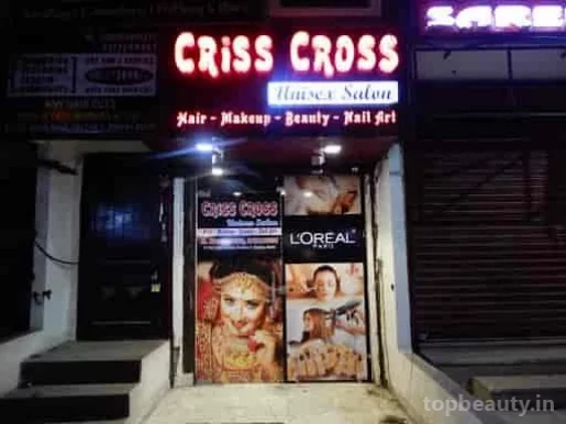 CrissCross unisex salon rohini delhi, Delhi - Photo 7