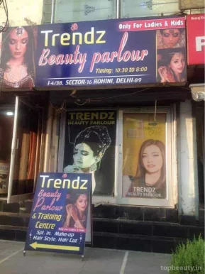 Trendz Beauty Parlour, Delhi - Photo 2